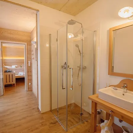 Narzissendorf Zloam - Ferien & Abenteuer Am Aparthotel Grundlsee